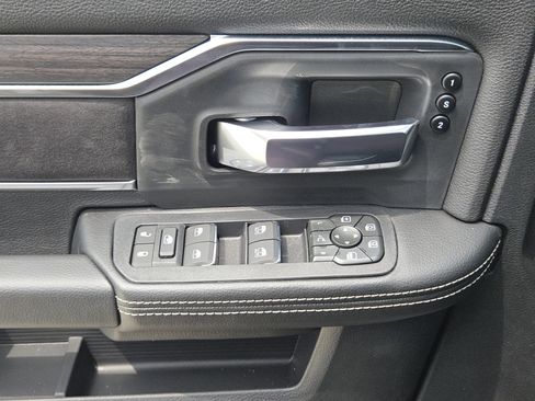 New 2026 RAM 2500 Laramie w/ Night Edition AWD/4WD image 19