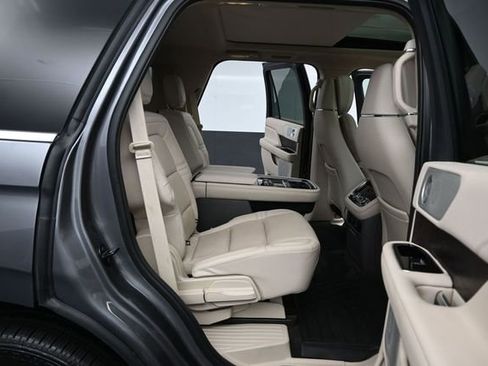 Certified 2021 Lincoln Navigator Reserve w/ Luxury Package AWD/4WD image 26