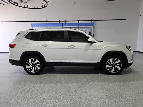 Certified 2024 Volkswagen Atlas SEL AWD/4WD image 6