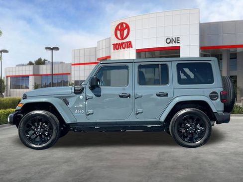 Used 2024 Jeep Wrangler Unlimited Sahara w/ Safety Group AWD/4WD image 8