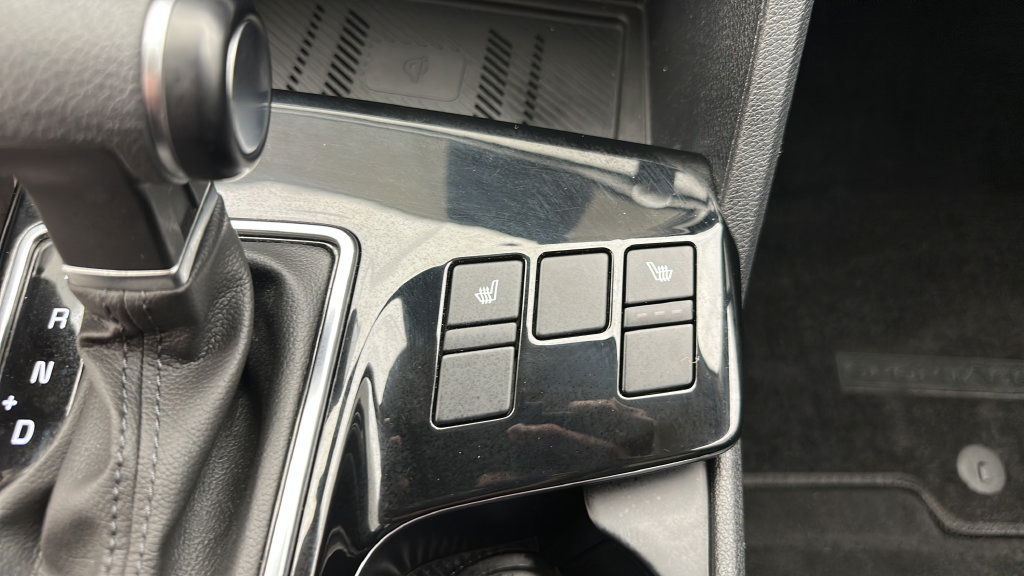 Used 2024 Kia Sportage EX AWD/4WD image 19