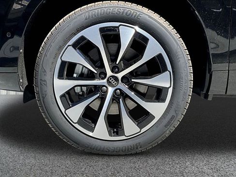 New 2026 Audi Q3 quattro 2.0T AWD/4WD image 13