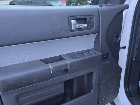 Used 2013 Ford Flex SEL image 11