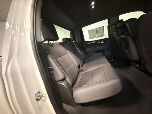 Used 2025 Chevrolet Silverado 1500 LT image 14