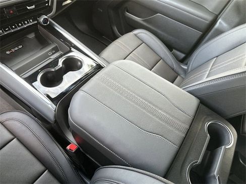 New 2026 Chevrolet Suburban High Country image 23