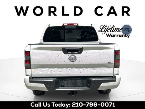 Used 2025 Nissan Frontier SL RWD image 4
