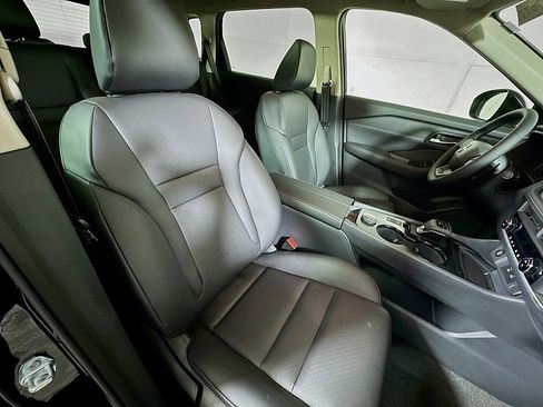 New 2026 Nissan Rogue SV AWD/4WD image 27