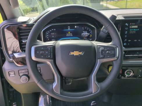 Used 2023 Chevrolet Silverado 1500 LT AWD/4WD image 14