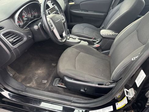 Used 2013 Chrysler 200 Touring w/ Cold Weather Group image 13