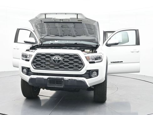 Used 2020 Toyota Tacoma TRD Off-Road image 33