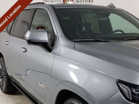 Used 2023 Cadillac Escalade V AWD/4WD image 39