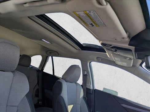 Certified 2025 Subaru Outback Premium image 21