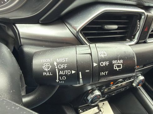 Used 2018 MAZDA CX-5 Touring w/ Preferred Equipment Package AWD/4WD image 13