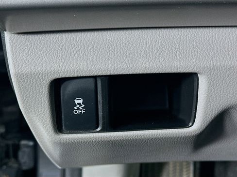 Used 2012 Honda Accord LX image 16