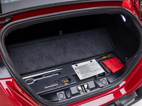 Certified 2022 Ferrari Roma RWD image 35