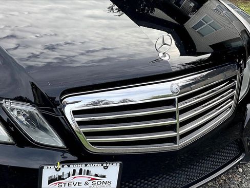 Used 2011 Mercedes-Benz E 350 4MATIC Sedan image 31