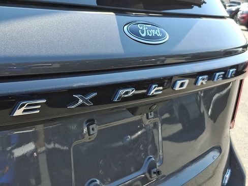 Certified 2025 Ford Explorer Active image 30