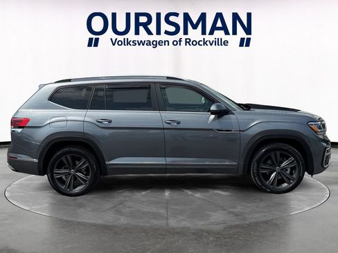 Used 2022 Volkswagen Atlas SEL R-Line AWD/4WD image 7