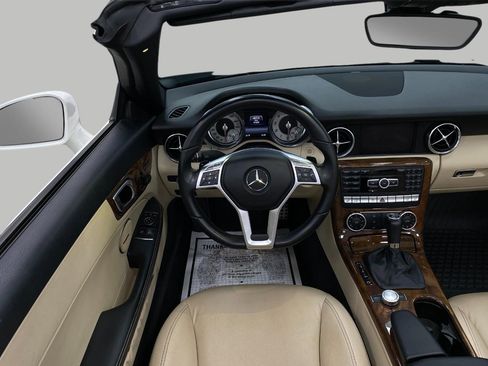 Used 2014 Mercedes-Benz SLK 250 image 13