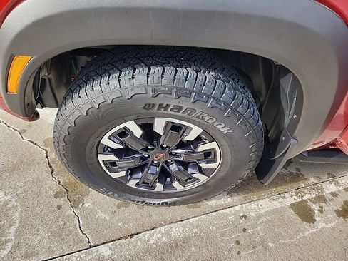 Used 2023 Nissan Frontier PRO-4X w/ Pro Convenience Package image 31