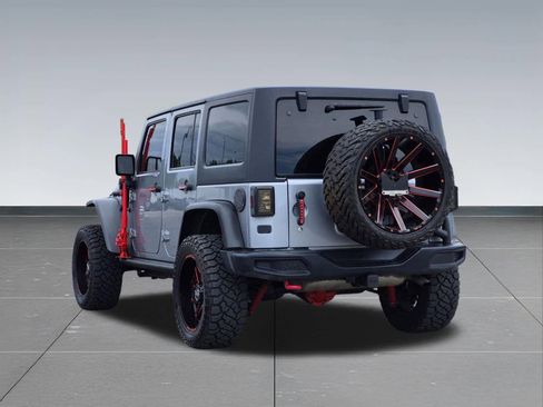 Used 2016 Jeep Wrangler Unlimited Rubicon AWD/4WD image 4