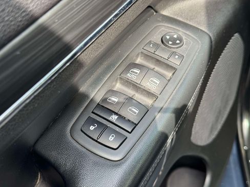 Used 2020 Jeep Grand Cherokee Limited AWD/4WD image 17