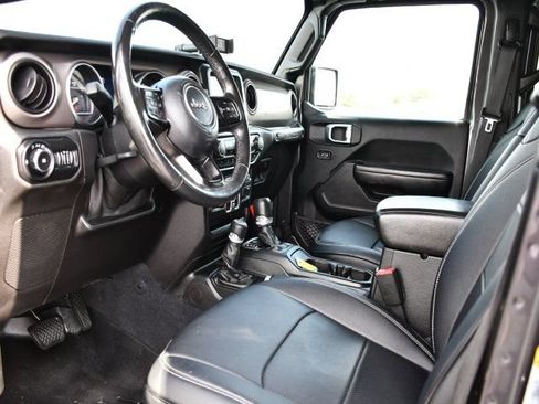 Used 2018 Jeep Wrangler Unlimited Sport S AWD/4WD image 18