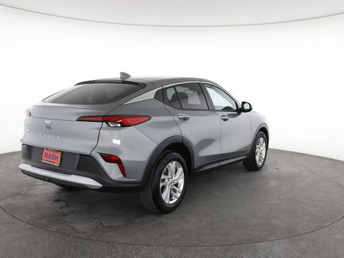 Used 2025 Buick Envista Preferred image 12