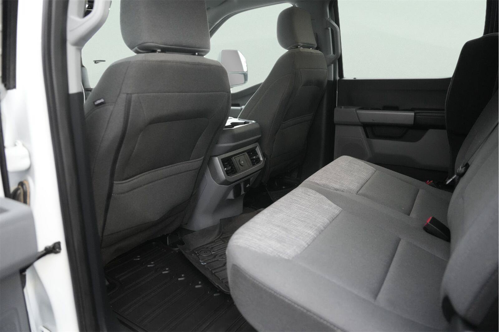 Used 2023 Ford F350 XLT w/ 360-Degree Camera Package AWD/4WD image 11