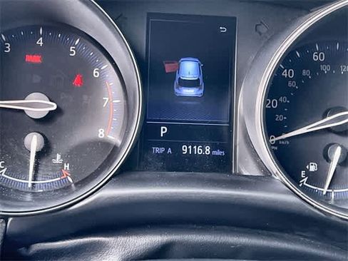 Used 2020 Toyota C-HR XLE image 19