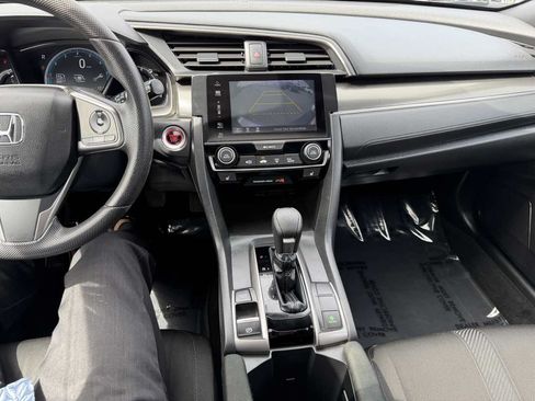 Used 2017 Honda Civic EX image 9