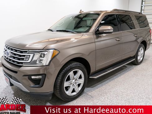 Used 2018 Ford Expedition Max XLT w/ Equipment Group 202A image 2