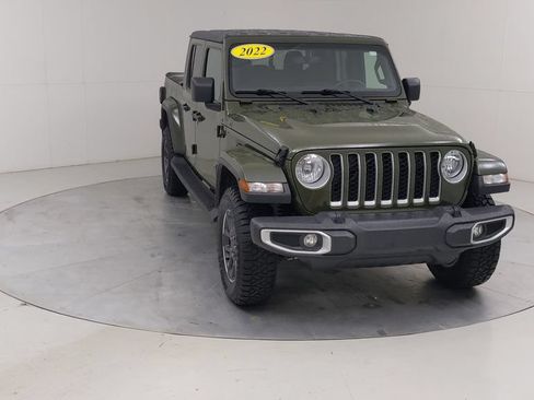 Used 2022 Jeep Gladiator Overland w/ Dual Top Group AWD/4WD image 9