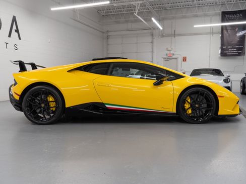 Used 2019 Lamborghini Huracan Performante image 14