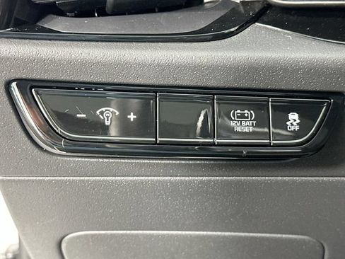 Used 2023 Kia Niro EX Touring FWD image 25