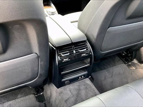 Used 2021 BMW 530i RWD image 32