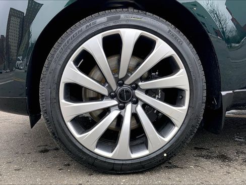 New 2026 Land Rover Range Rover SE AWD/4WD image 11