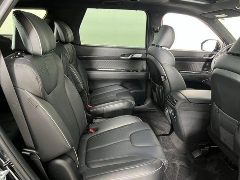 Used 2025 Hyundai Palisade Calligraphy image 32