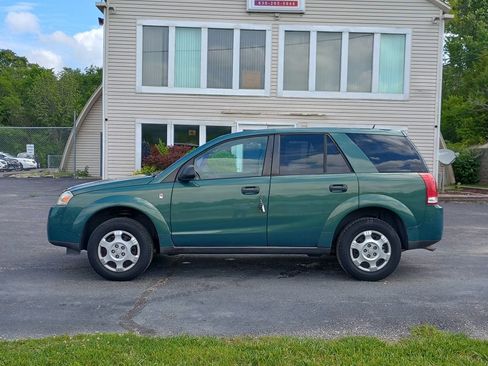 Used 2006 Saturn Vue 2WD image 2