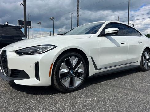Used 2023 BMW i4 eDrive35 RWD image 17