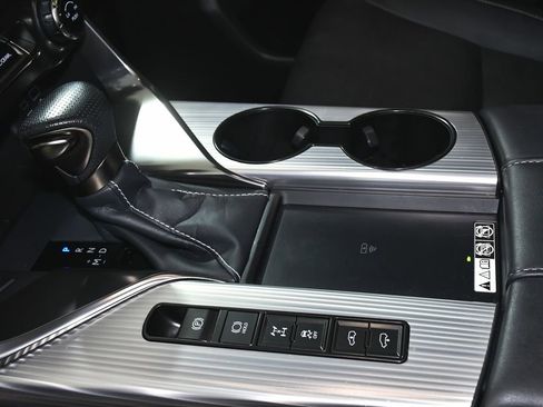Used 2024 Lexus LX 600 F Sport AWD/4WD image 40