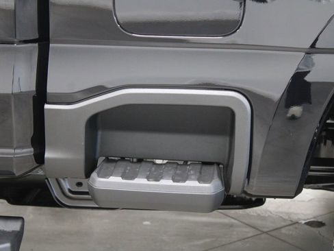 New 2026 Ford F250 Lariat w/ Black Appearance Package image 21