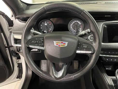 Used 2022 Cadillac XT4 Premium Luxury w/ Sun And Sound Package AWD/4WD image 14