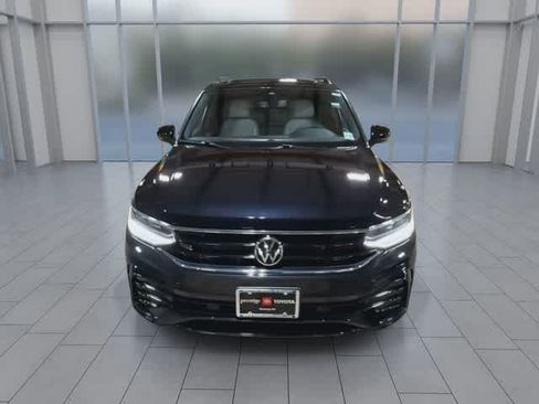 Used 2022 Volkswagen Tiguan SE R-Line AWD/4WD image 3