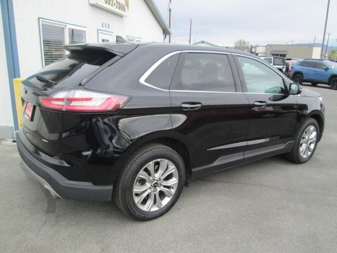 Used 2024 Ford Edge Titanium AWD/4WD image 3