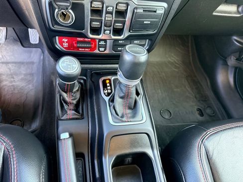 Used 2020 Jeep Gladiator Rubicon image 30