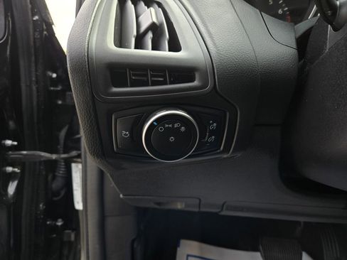 Used 2017 Ford Focus SE image 13