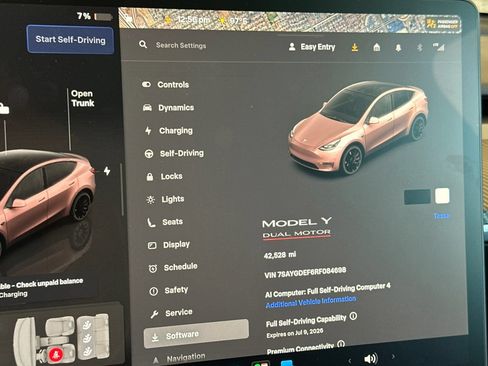 Used 2024 Tesla Model Y Performance AWD/4WD image 24