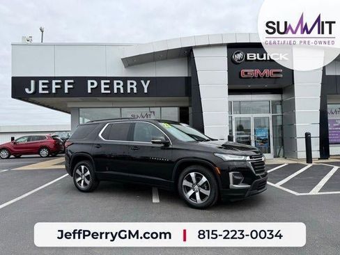 Used 2023 Chevrolet Traverse LT w/ LT Premium Package AWD/4WD image 1