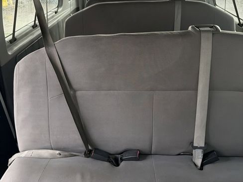 Used 2011 Ford E-350 and Econoline 350 XL w/ PWR Windows & Locks Group image 37